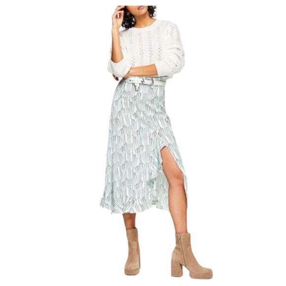 Topshop Dresses & Skirts - Topshop Wisteria ruffle midi skirt Women’s 8 NWT